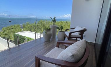VENTA VILLA FRENTE AL MAR RIVIERA MAYA,