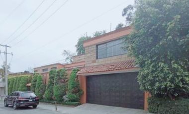 CASA EN VENTA EN JARDINES DEL PEDREGAL