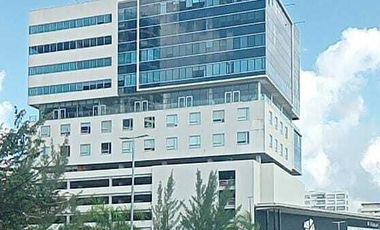 VENTA O RENTA DE LOCAL EN AZUNA, CENTRO MEDICO Y DE NEGOCIOS, CANCUN, Q.ROO.