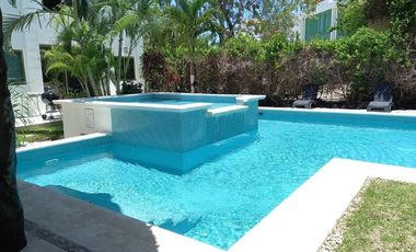 VENTA CASA, EN PLAYA DEL CARMEN, QUINTANA ROO.