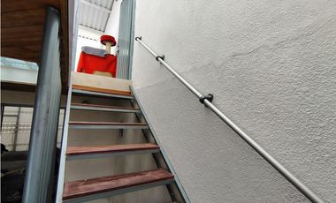 SE VENDE CASA  B/ VALLADOLID - MONTERREY - JOR2