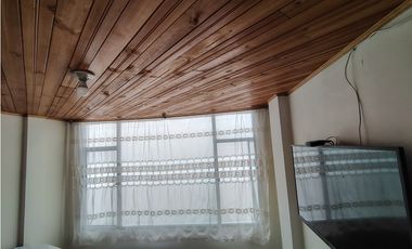 SE VENDE CASA  B/ VALLADOLID - MONTERREY - JOR2