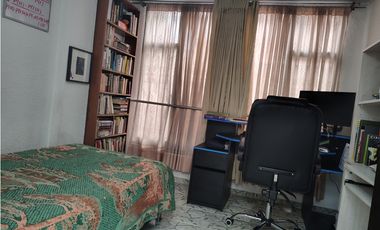 SE VENDE CASA  B/ VALLADOLID - MONTERREY - JOR2