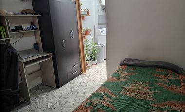 SE VENDE CASA  B/ VALLADOLID - MONTERREY - JOR2