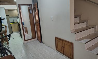 SE VENDE CASA  B/ VALLADOLID - MONTERREY - JOR2