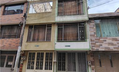 SE VENDE CASA  B/ VALLADOLID - MONTERREY - JOR2