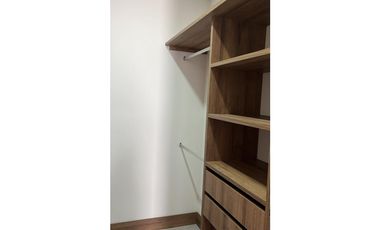 APARTAMENTO CON VISTA AL VALLE Y A LOS FARALLONES PARA ESTRENAR