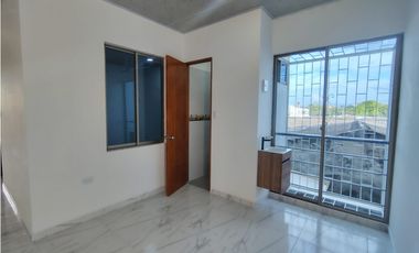 SE ARRIENDA APT. 2 PISOS B/ LA FLORESTA, ORIENTE DE MONTERA