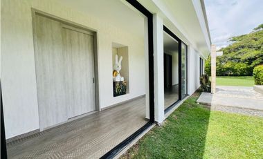 Casa campestre en venta en condominio cerrado - Rozo Palmira Valle
