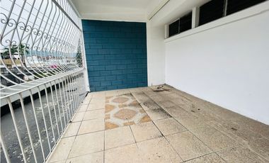 Guayaquil Urdesa, Departamento en Renta, 160m2, 4 Habitaciones