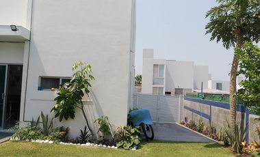 Casa en  venta en fraccionamiento Aiyana Residencial, Santa Fe Xochitepec Morelos