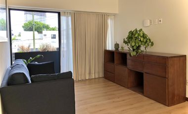 Country Club, gran lujo, 3 recámaras, 5 autos, tiene una casa extra de 2 recámaras en el jardín
