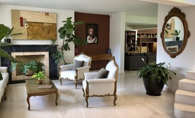 Country Club, gran lujo, 3 recámaras, 5 autos, tiene una casa extra de 2 recámaras en el jardín
