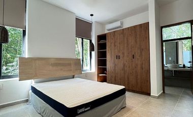 VILLA EN VENTA  EN PLAYA DEL CARMEN 5 RECAMARAS  CON  CANCHA DE PÁDEL Y TENIS.