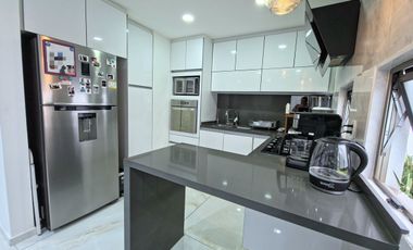 PRECIOSA TOWNHOUSE EN VENTA EN SAN PEDRO DE LOS PINOS