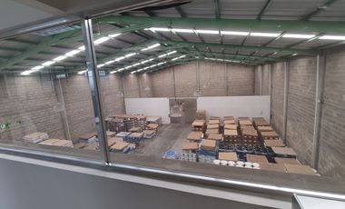 BODEGA RENTA 1000 M2,  INDUSTRIAL INGLATERRA AVIACION  ZAPOPAN NORTE,JAL.