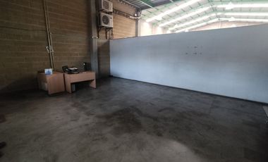 BODEGA RENTA 1000 M2,  INDUSTRIAL INGLATERRA AVIACION  ZAPOPAN NORTE,JAL.