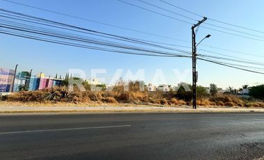 RENTA DE TERRENO COMERCIAL AVENIDA DEL JACAL