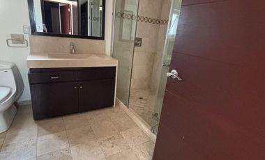 Casa en Renta en Bosque Real Fraccionamiento Loma Real (m2c400)