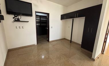 Casa en Renta en Bosque Real Fraccionamiento Loma Real (m2c400)