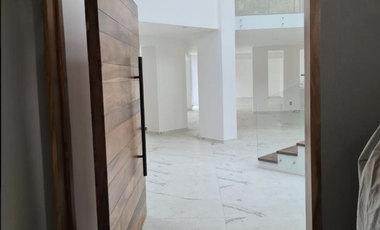 Casa en Venta en El Palomar Primera Sección, Tlajomulco de Zuñiga, Jalisco