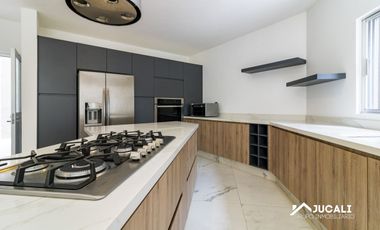 Casa en Venta en El Palomar Primera Sección, Tlajomulco de Zuñiga, Jalisco