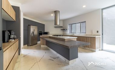 Casa en Venta en El Palomar Primera Sección, Tlajomulco de Zuñiga, Jalisco