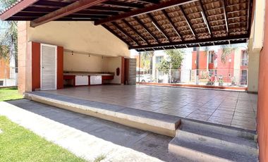Casa en venta dentro de Coto Abeto, Fraccionamiento Los Olivos, Tlaquepaque, Jal