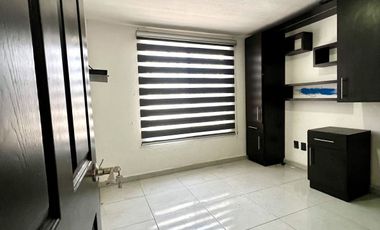 Casa en venta dentro de Coto Abeto, Fraccionamiento Los Olivos, Tlaquepaque, Jal