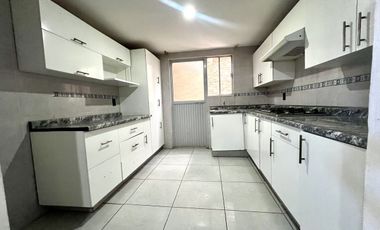 Casa en venta dentro de Coto Abeto, Fraccionamiento Los Olivos, Tlaquepaque, Jal