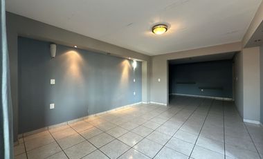 CASA EN VENTA COMO TERRENO IDEAL PARA REMODELAR O EDIFICIO, ESPALDAS DE GALERIAS