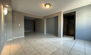 CASA EN VENTA COMO TERRENO IDEAL PARA REMODELAR O EDIFICIO, ESPALDAS DE GALERIAS