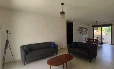 Embassy Village. Espacioso apartamento con amplia Terraza