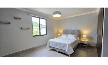 Se Vende Casa en River Valley con LOTE EXTRA y privilegiada Ubicación