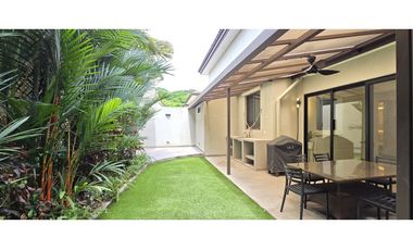 Se Vende Casa en River Valley con LOTE EXTRA y privilegiada Ubicación