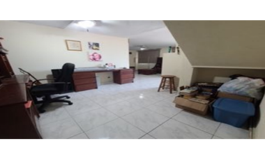 VILLA DE LAS FUENTES / 4 HABITACIONES / 521M / 2 NIVELES / TERRAZA