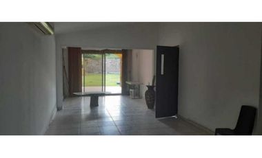 VENDO CASA EN LA CHORRERA ALTOS DEL CAMPO 3R