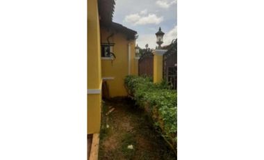 VENDO CASA EN LA CHORRERA ALTOS DEL CAMPO 3R