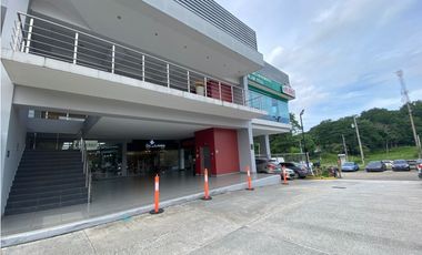 LOCAL / CENTENNIAL PLAZA / 60M / PISO 2 / FRENTE A MCDONALDS JC