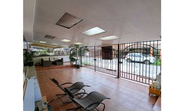ALQUILER AMPLIA CASA SAN ANTONIO RESIDENCIAL QUINTAS DE VILLA FLOR VV