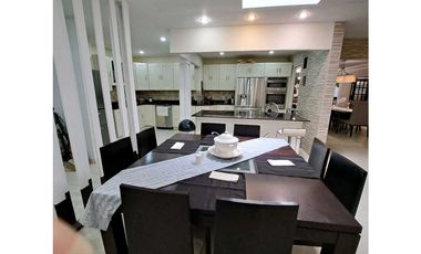 ALQUILER AMPLIA CASA SAN ANTONIO RESIDENCIAL QUINTAS DE VILLA FLOR VV