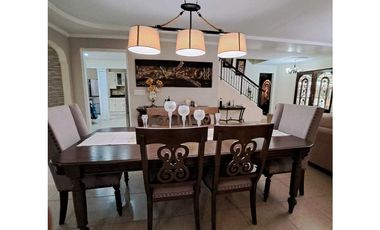 ALQUILER AMPLIA CASA SAN ANTONIO RESIDENCIAL QUINTAS DE VILLA FLOR VV