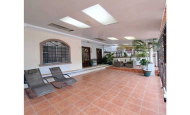 ALQUILER AMPLIA CASA SAN ANTONIO RESIDENCIAL QUINTAS DE VILLA FLOR VV