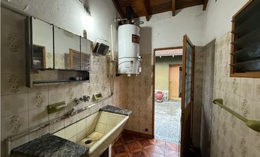 República de Portugal 2131, entre Caracas y Bogotá