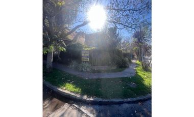 Chalet 5 ambientes. Barrio Güemes