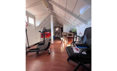 Chalet 5 ambientes. Barrio Güemes