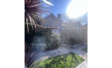 Chalet 5 ambientes. Barrio Güemes