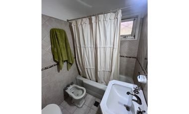 Chalet 5 ambientes. Barrio Güemes