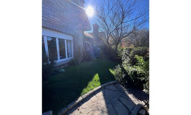 Chalet 5 ambientes. Barrio Güemes