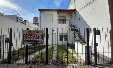 Casa PH en venta en Ciudadela